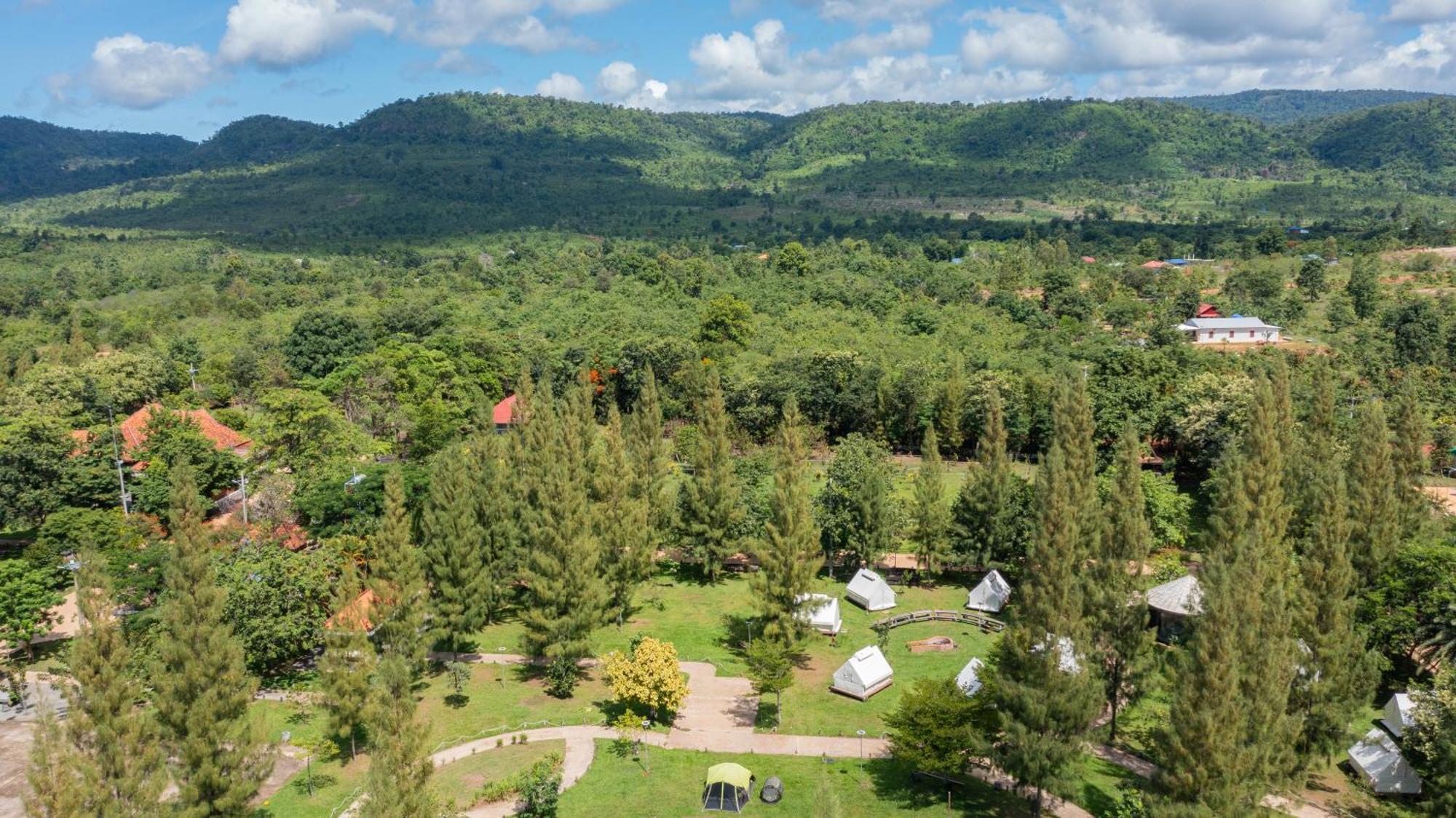 Phum Domnak Domrey Resort Chambok エクステリア 写真